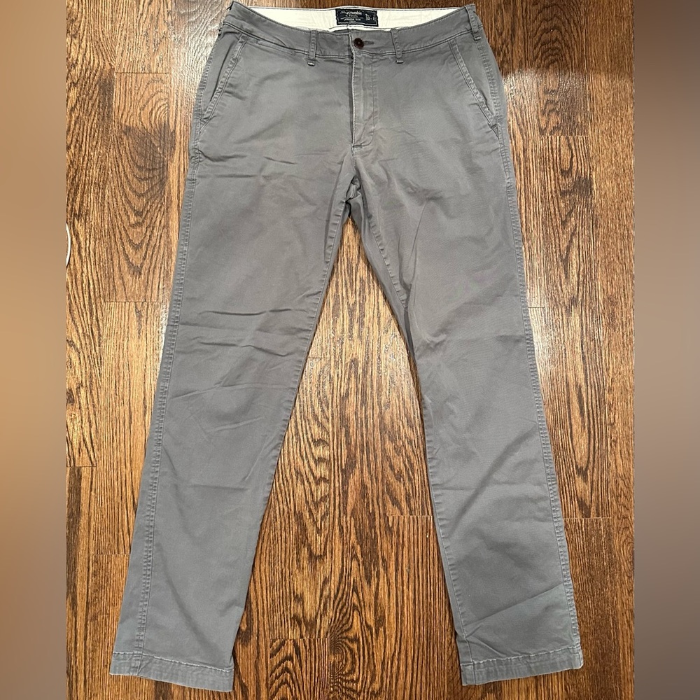 Men’s Khakis